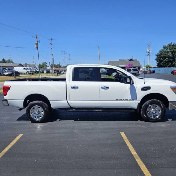 nissan titan xd 2018 1N6AA1F33JN528948 image nissan titan xd 2018 1N6AA1F33JN528948 image